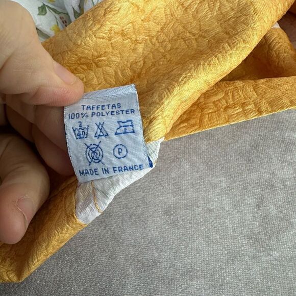 Jose Houel Paris France Taffetas Floral Crinkle Tablecloth Square 65 x 65” - Picture 6 of 7